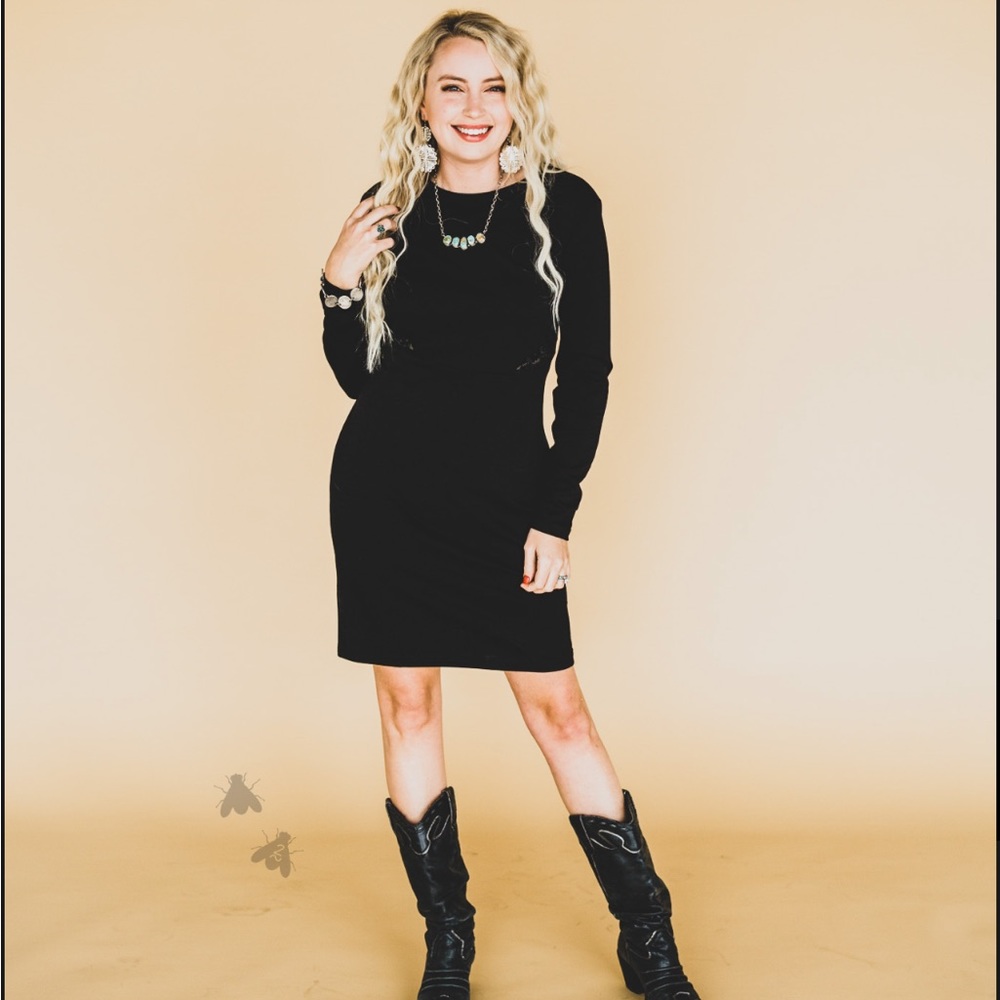 Va va voom little black dress (LBD)